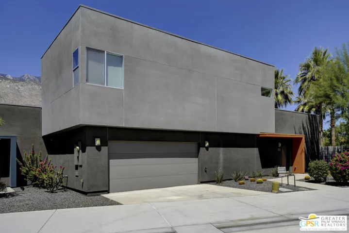 445 Dion Drive, Palm Springs, California 92262