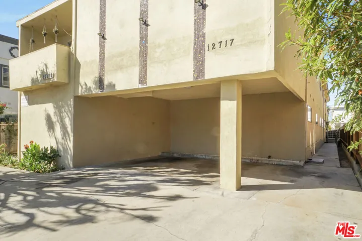 Rear view off alley