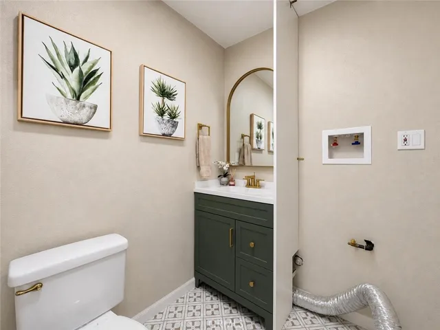 24851 Stem, Lake Forest, California 92630