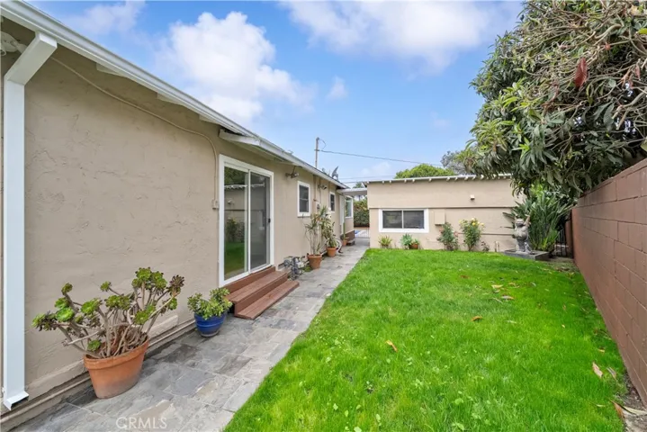 4217 Stewart, Los Angeles, California 90066