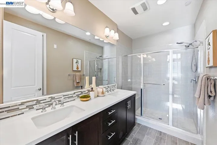 5423 Iron Horse Pkwy, Dublin, California 94568