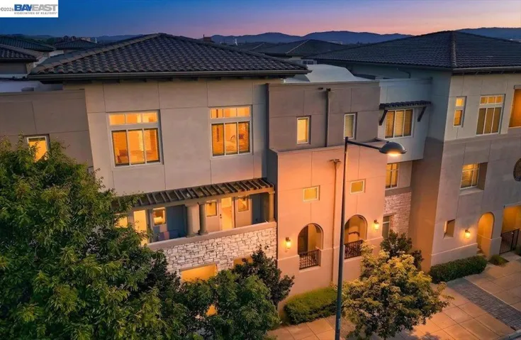 5423 Iron Horse Pkwy, Dublin, California 94568