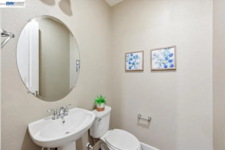 5423 Iron Horse Pkwy, Dublin, California 94568
