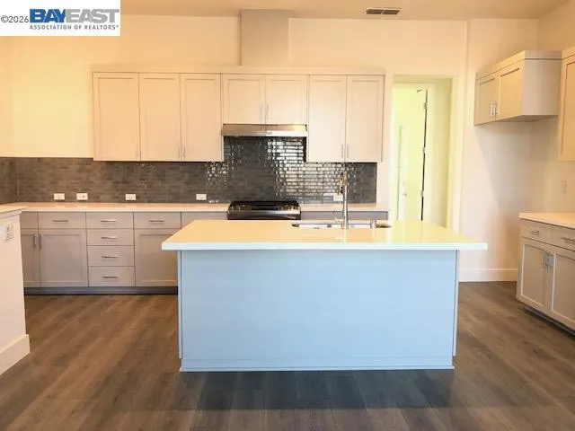 7134 Regional Street, Dublin, California 94568
