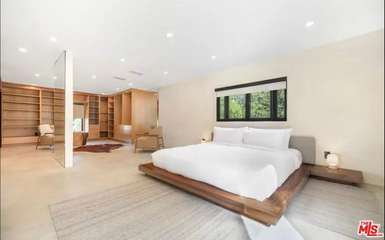 20322 Del Campo Pl, Woodland Hills, California 91364