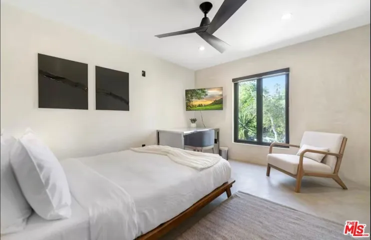 20322 Del Campo Pl, Woodland Hills, California 91364