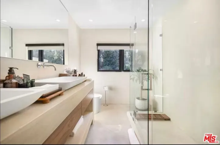 20322 Del Campo Pl, Woodland Hills, California 91364