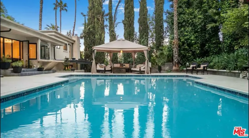 20322 Del Campo Pl, Woodland Hills, California 91364
