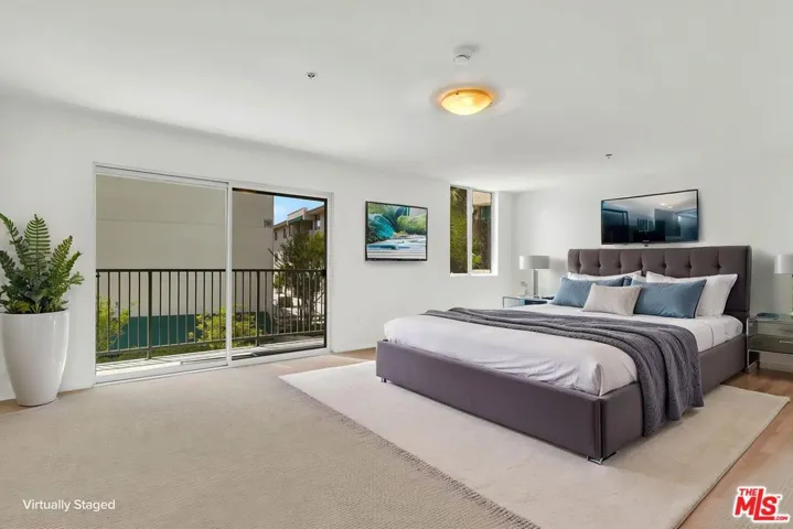 4501 Cedros Avenue 206, Sherman Oaks, California 91403