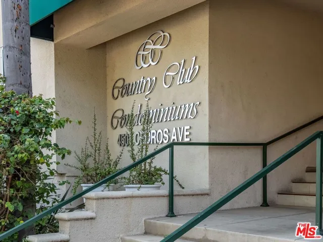 4501 Cedros Avenue 206, Sherman Oaks, California 91403