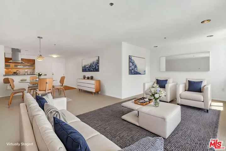 4501 Cedros Avenue 206, Sherman Oaks, California 91403