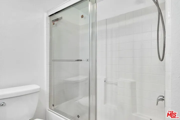 4501 Cedros Avenue 206, Sherman Oaks, California 91403