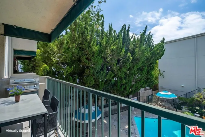 4501 Cedros Avenue 206, Sherman Oaks, California 91403