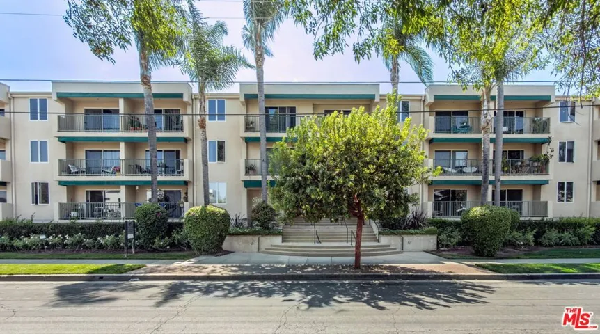 4501 Cedros Avenue 206, Sherman Oaks, California 91403