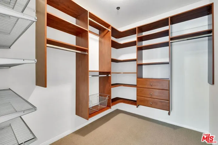 4501 Cedros Avenue 206, Sherman Oaks, California 91403
