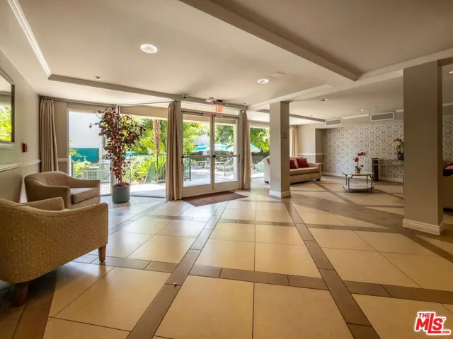 4501 Cedros Avenue 206, Sherman Oaks, California 91403