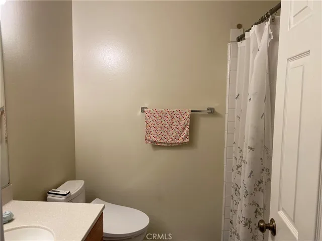 2nd bathroom