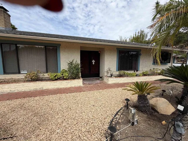 1154 Monte Vista Dr, Vista, California 92084