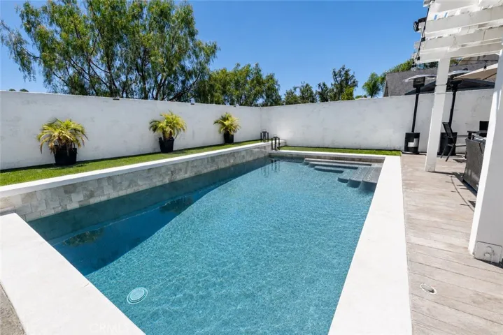 8 Laurel Creek, Laguna Hills, California 92653