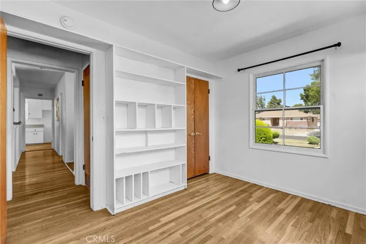 10939 Gloria, Los Angeles, California 91344