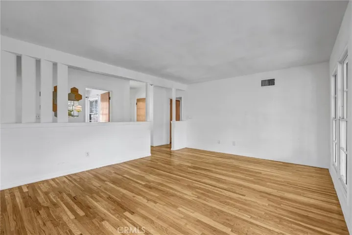 10939 Gloria, Los Angeles, California 91344