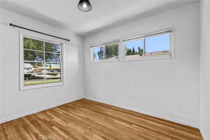 10939 Gloria, Los Angeles, California 91344