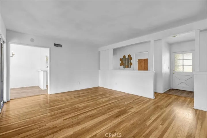 10939 Gloria, Los Angeles, California 91344