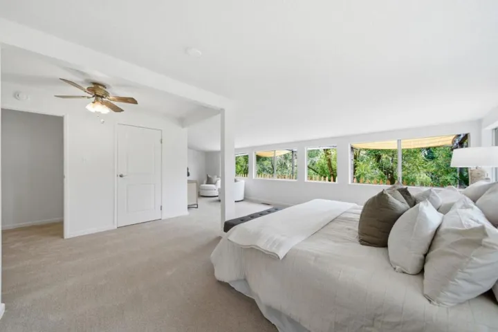 2701 Rio Lindo Avenue, Healdsburg, California 95448