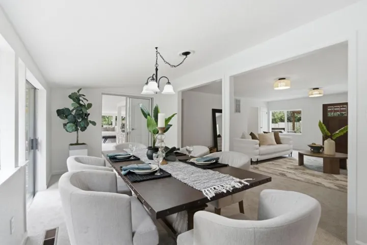 2701 Rio Lindo Avenue, Healdsburg, California 95448