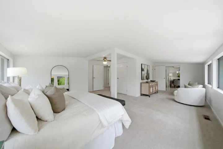 2701 Rio Lindo Avenue, Healdsburg, California 95448