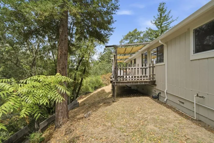 2701 Rio Lindo Avenue, Healdsburg, California 95448