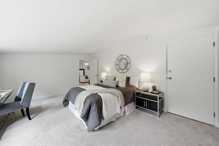 2701 Rio Lindo Avenue, Healdsburg, California 95448