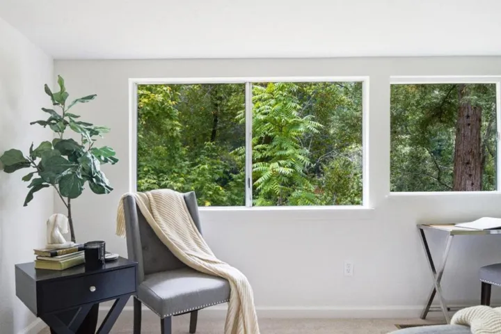 2701 Rio Lindo Avenue, Healdsburg, California 95448