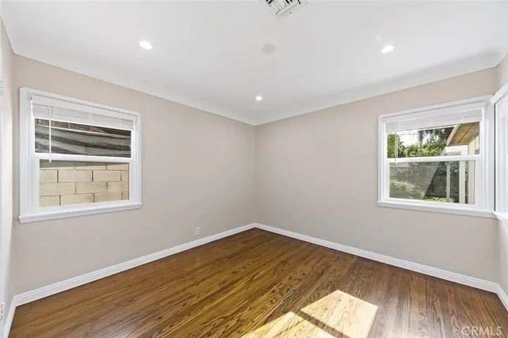 348 W Spazier Avenue, Burbank, California 91506
