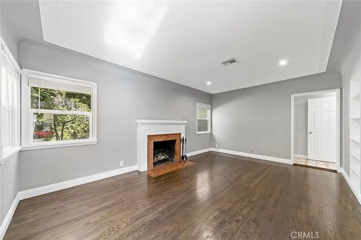 348 W Spazier Avenue, Burbank, California 91506