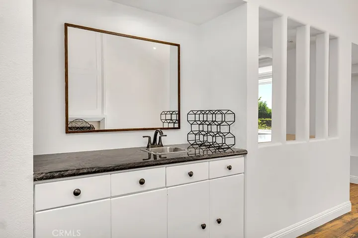 24508 Park Granada, Calabasas, California 91302