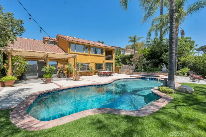 24508 Park Granada, Calabasas, California 91302