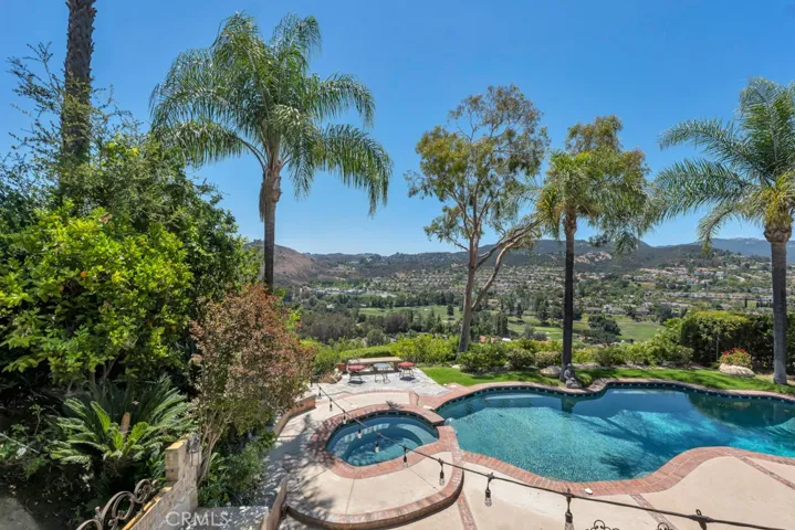 24508 Park Granada, Calabasas, California 91302