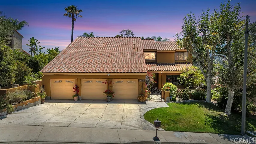 24508 Park Granada, Calabasas, California 91302