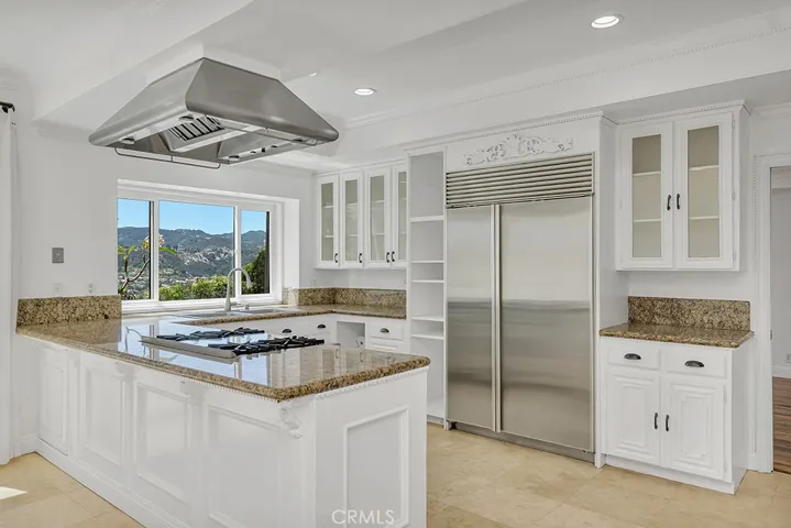 24508 Park Granada, Calabasas, California 91302