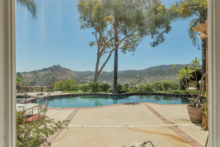 24508 Park Granada, Calabasas, California 91302