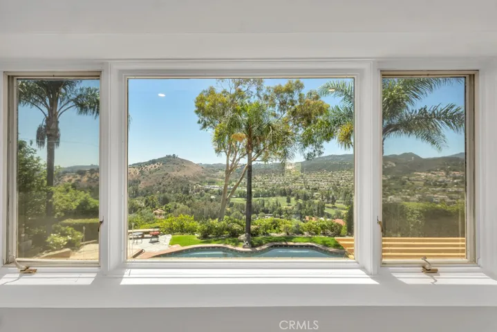 24508 Park Granada, Calabasas, California 91302