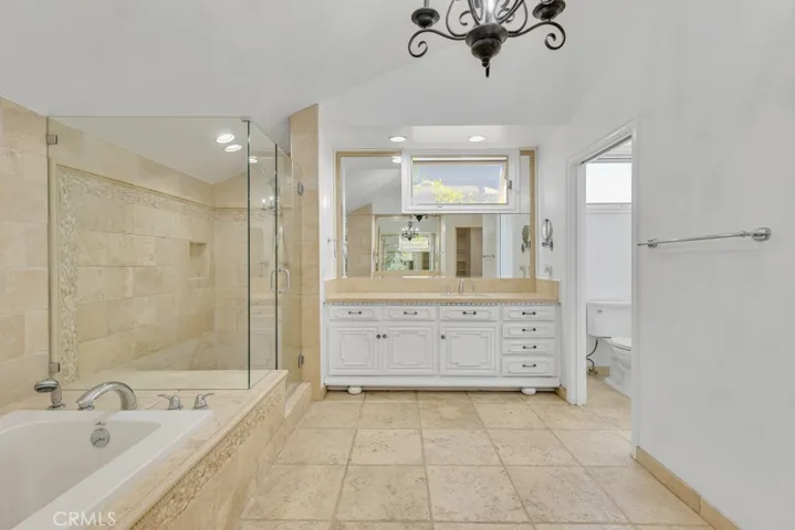 24508 Park Granada, Calabasas, California 91302