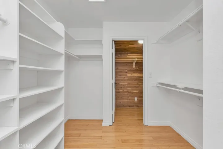 24508 Park Granada, Calabasas, California 91302