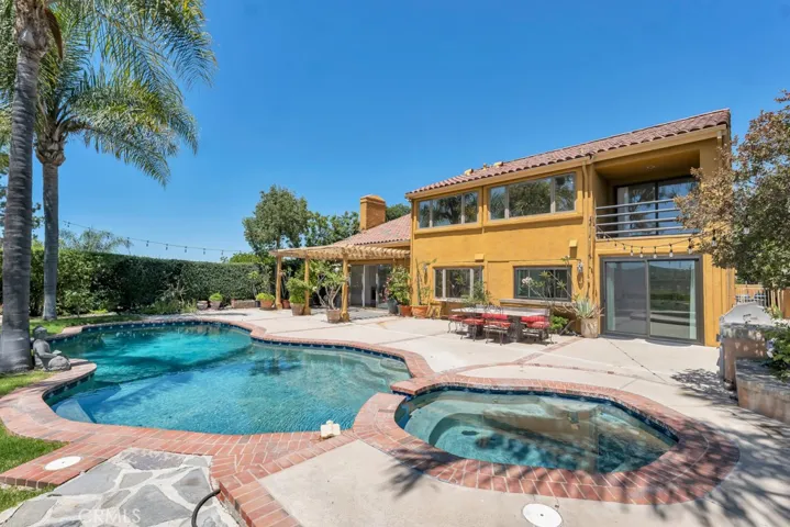 24508 Park Granada, Calabasas, California 91302