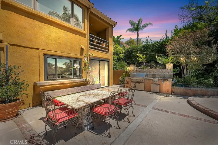 24508 Park Granada, Calabasas, California 91302