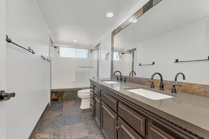 24508 Park Granada, Calabasas, California 91302