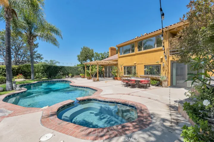 24508 Park Granada, Calabasas, California 91302