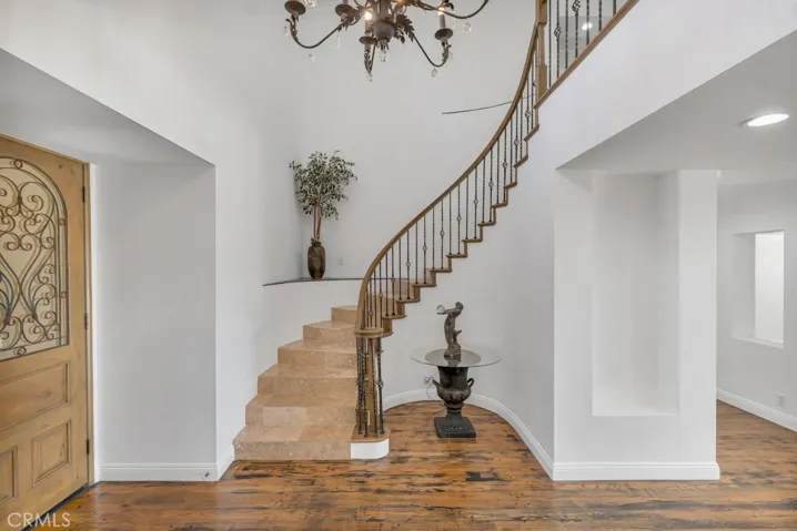 24508 Park Granada, Calabasas, California 91302