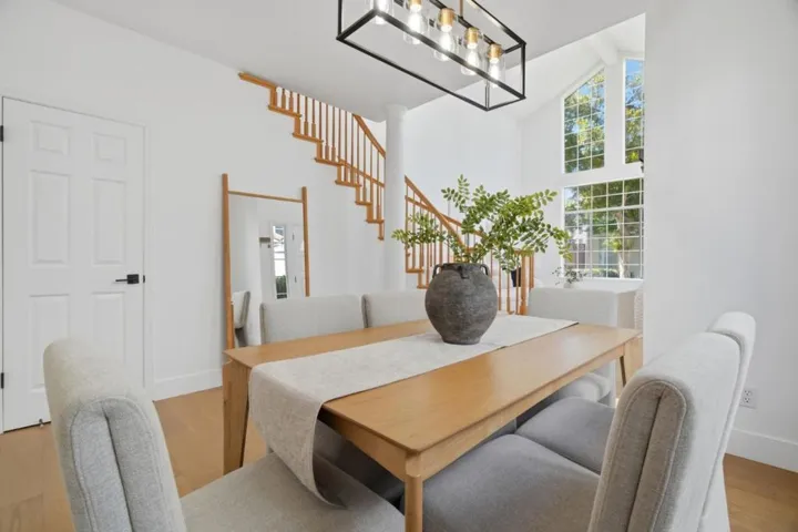 2325 De Varona Place, Santa Clara, California 95050